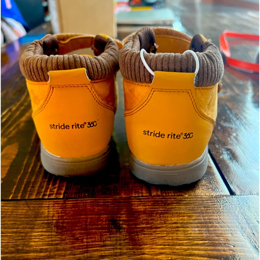 Stride Rite Size 12M